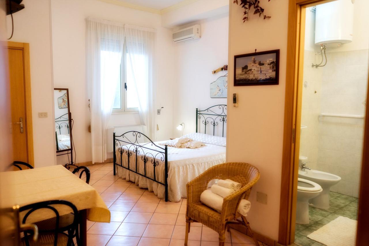 Li Pusciai Bed & Breakfast Cocumola Ngoại thất bức ảnh