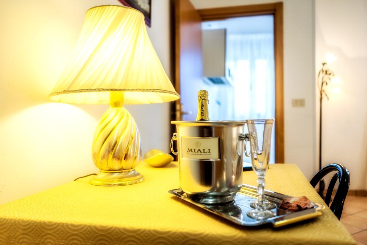 Li Pusciai Bed & Breakfast Cocumola Ngoại thất bức ảnh